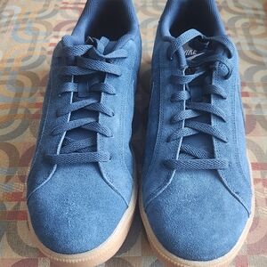 Nike Men's Blue Suede Sneakers